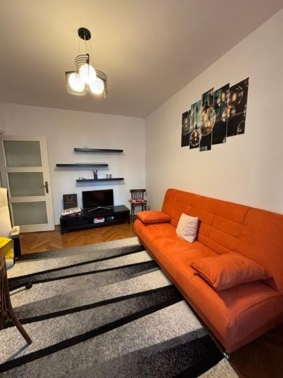 Floreasca, apartament cu 2 camere, mobilat, 7 minute Metrou Aurel Vlaicu.